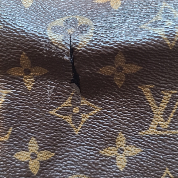 Louis Vuitton Monogram Shoulder Tote with Original Dust Bag - Picture 7 of 11